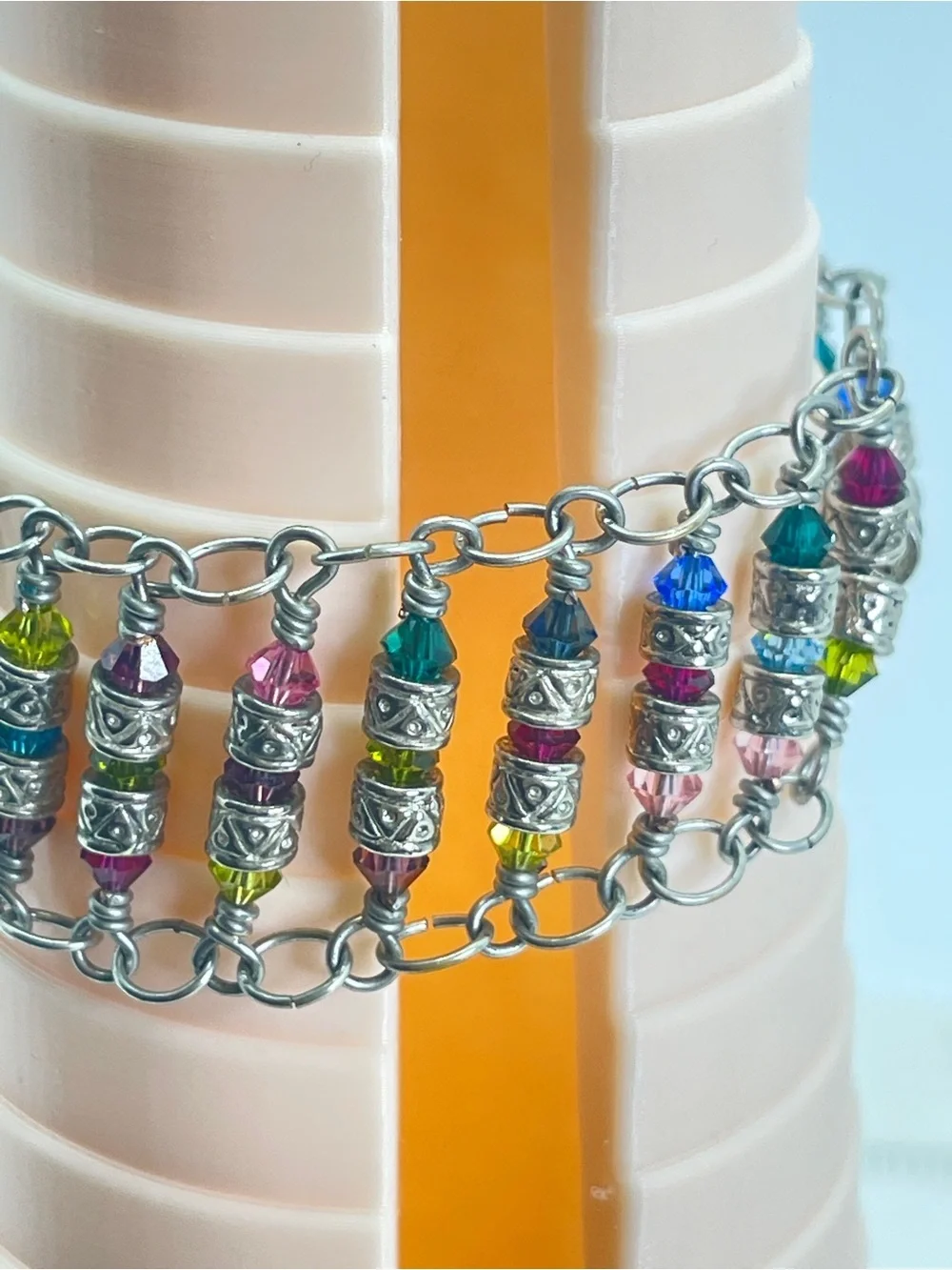 Vintage Multicolor Beaded Chain Bracelet - Silver Tone magnetic closure